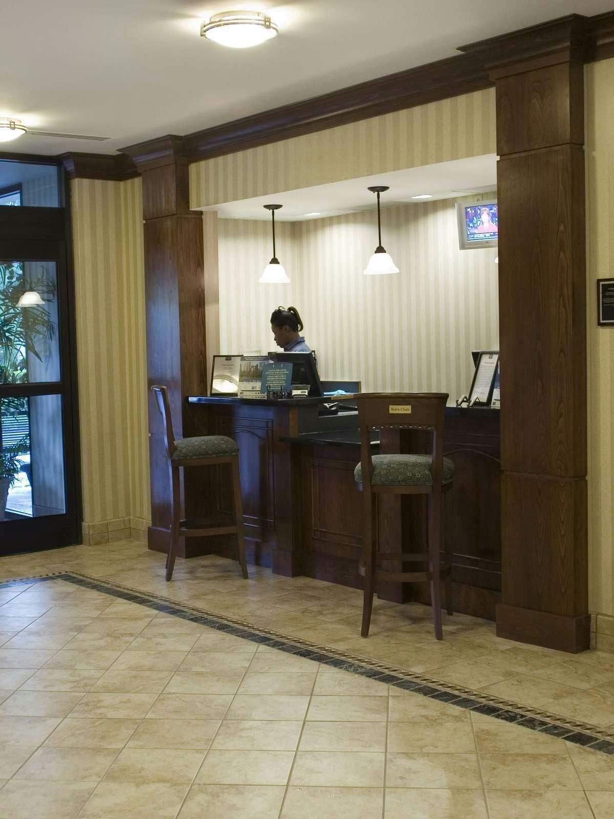 Hotel Staybridge Suites Memphis Poplar Avenue East photo 3