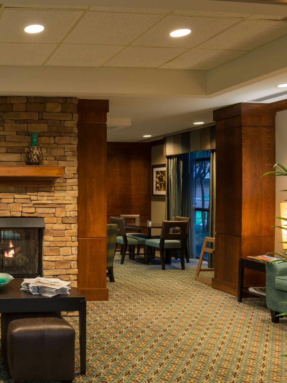 Hotel Staybridge Suites Memphis Poplar Avenue East photo 2