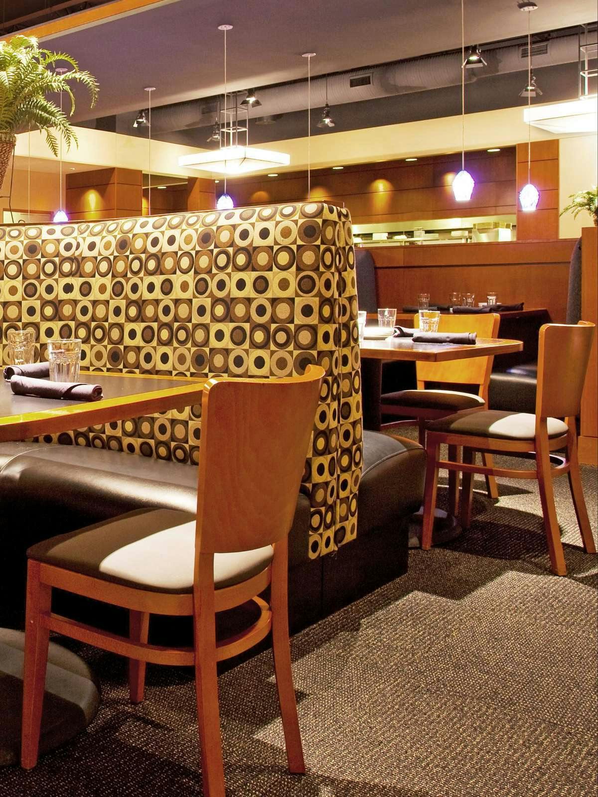 Hotel Holiday Inn Hotel & Suites Bloomington Airport photo 3