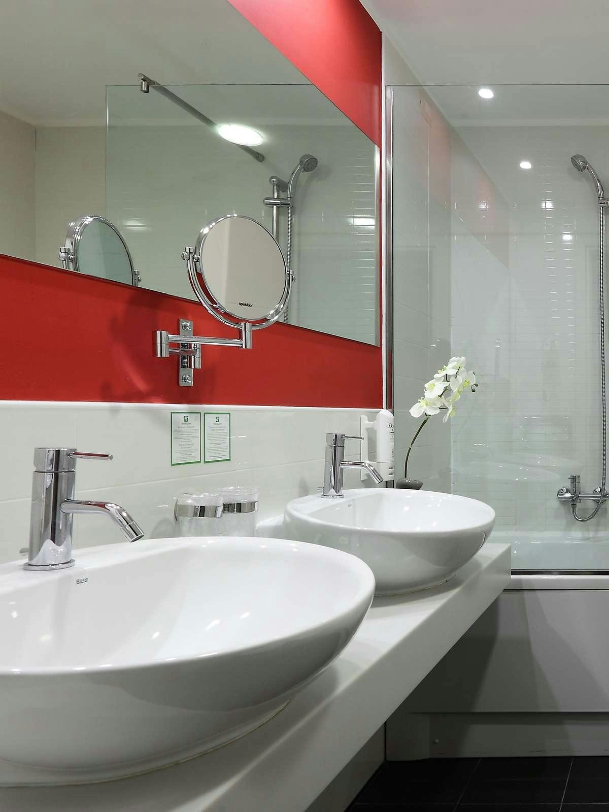 Hotel Holiday Inn Genoa City photo 3