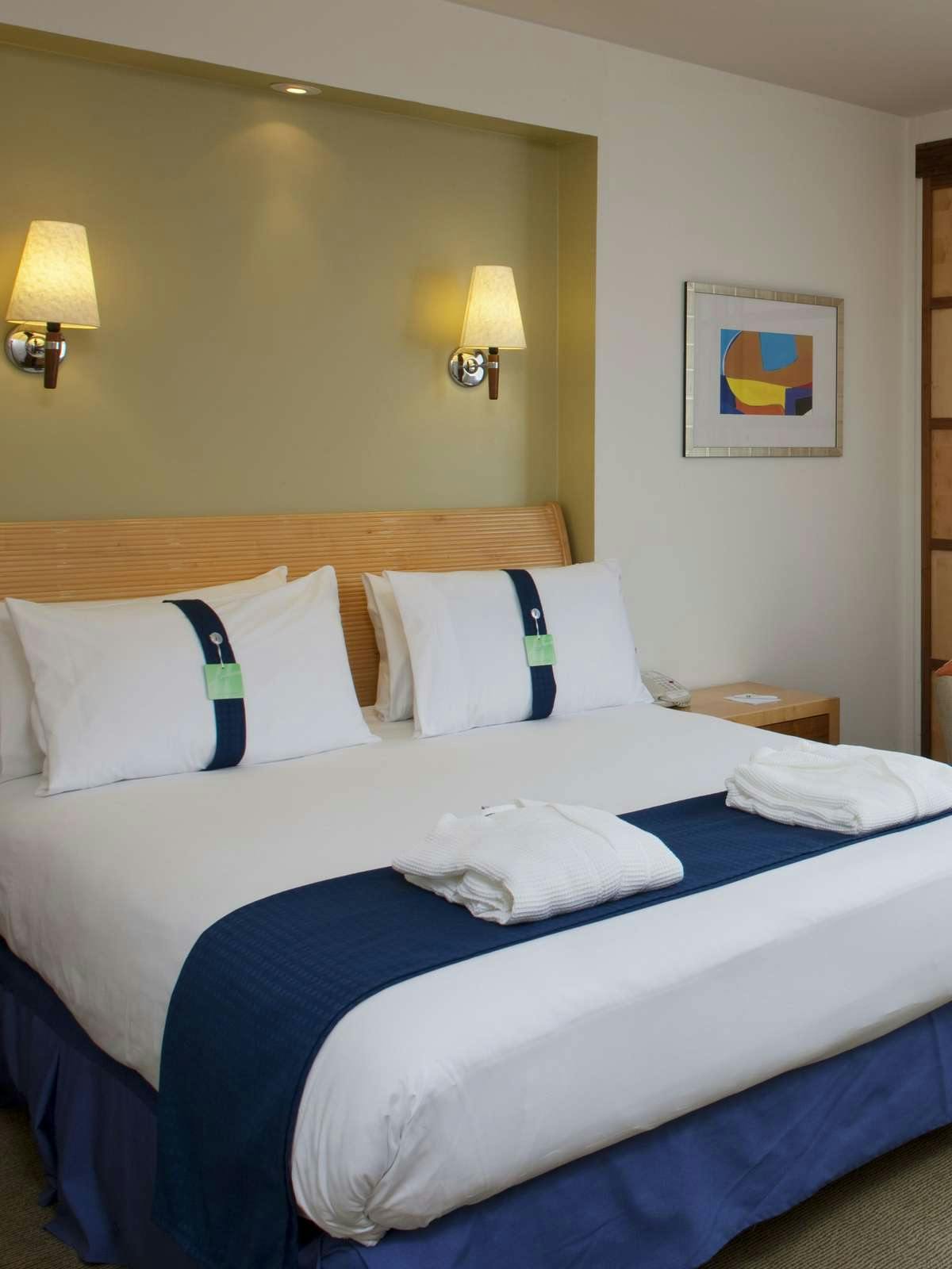 Hotel Holiday Inn Gloucester Cheltenham photo 1