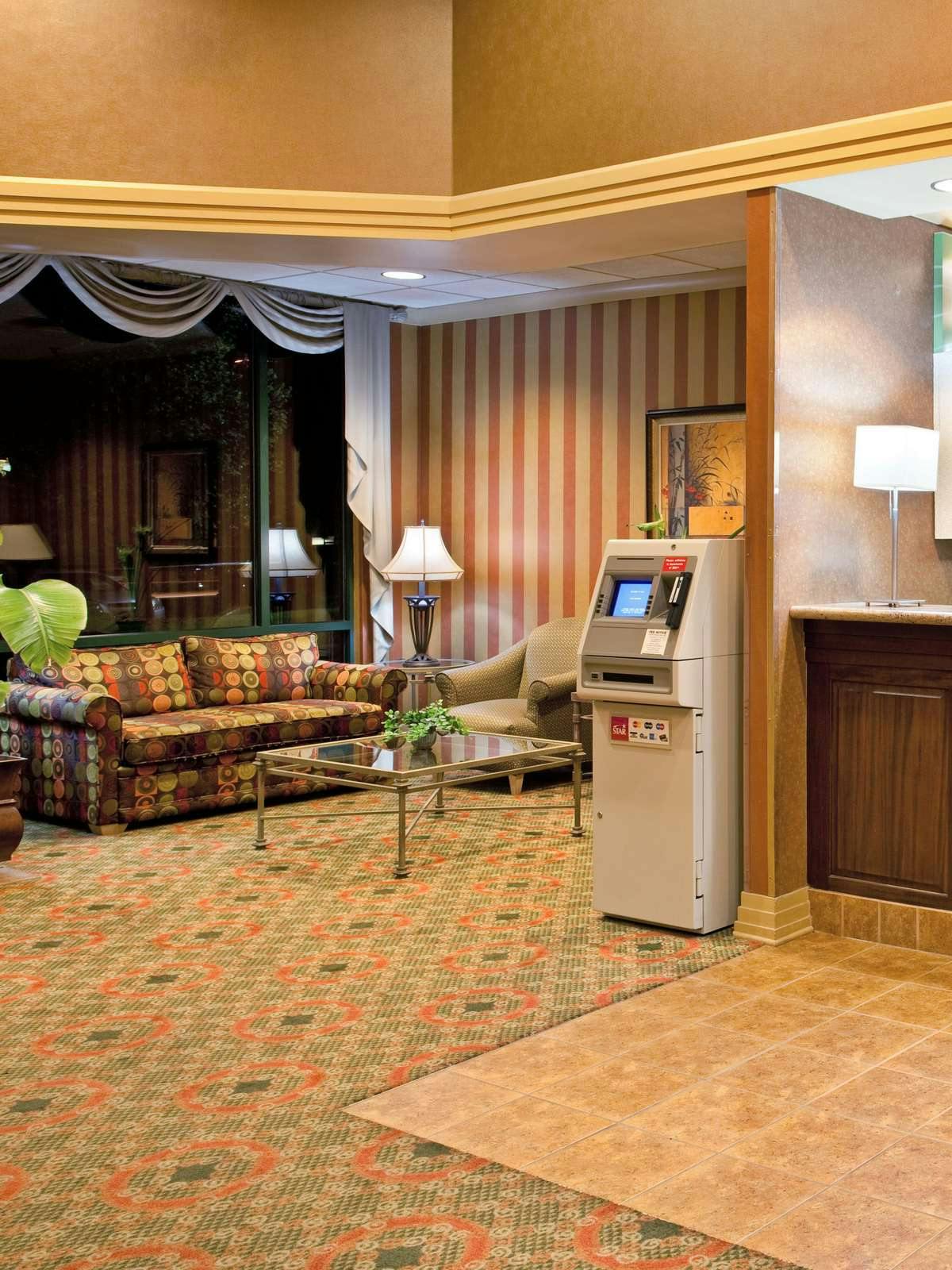 Hotel Holiday Inn Hotel & Suites Bolingbrook photo 3