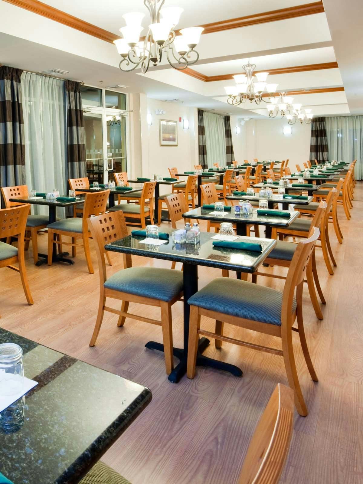 Hotel Holiday Inn Express And Suites Asheville Downtown photo 5