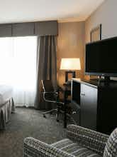 Hotel Holiday Inn Hotel & Suites East Peoria photo 2