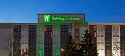 Holiday Inn & Suites Cincinnati-Eastgate (I-275e)
