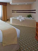 Hotel Holiday Inn Hotel & Suites Milwaukee Airport photo 3