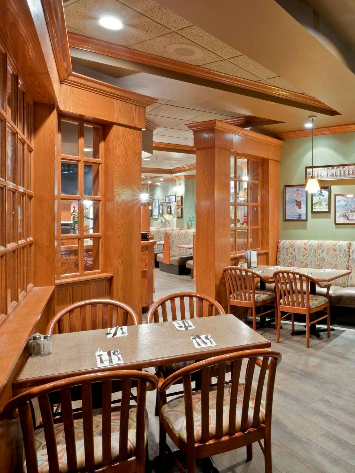 Hotel Holiday Inn Hotel & Suites North Vancouver photo 5