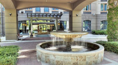 Holiday Inn Hotel & Suites North Vancouver