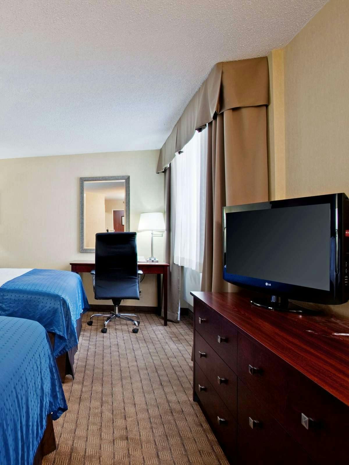 Hotel Holiday Inn Hotel & Suites Winnipeg Downtown photo 2