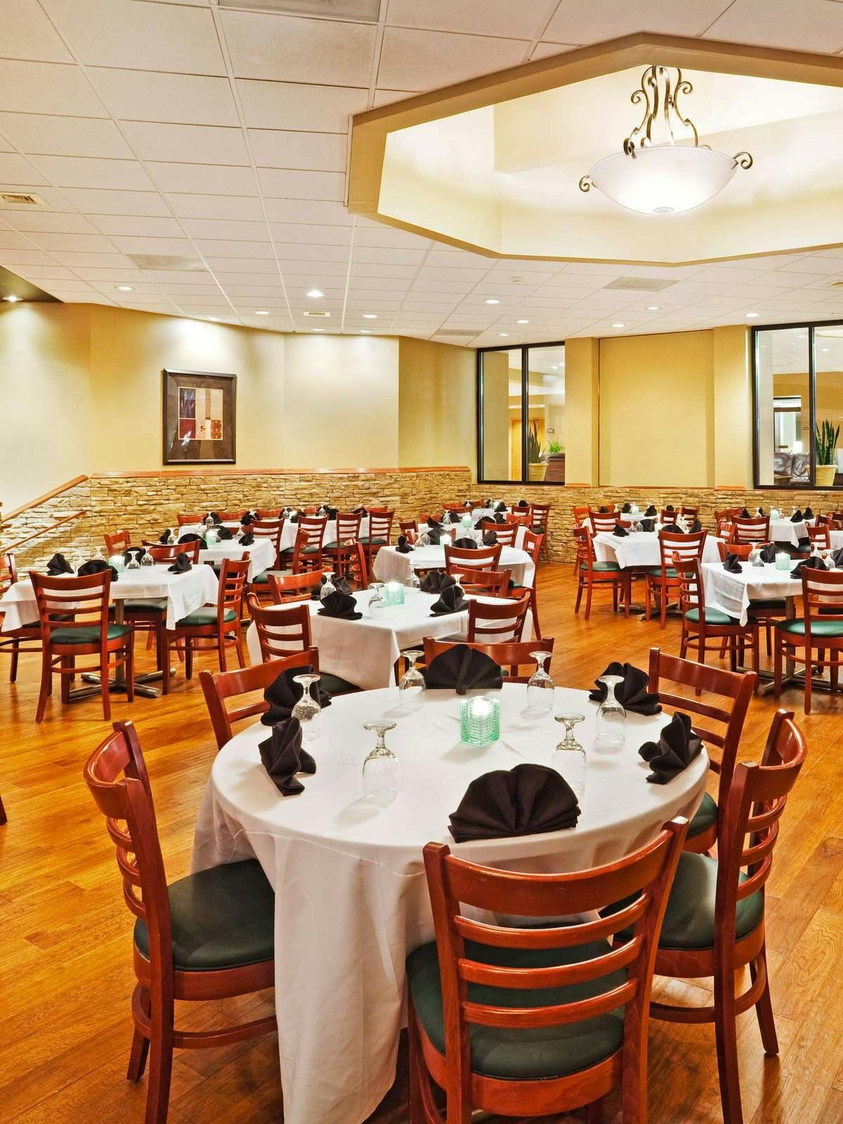 Hotel Holiday Inn Johnson City photo 4