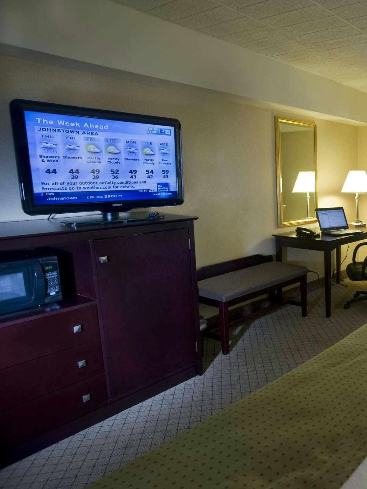 Hotel Holiday Inn Johnstown Downtown photo 2