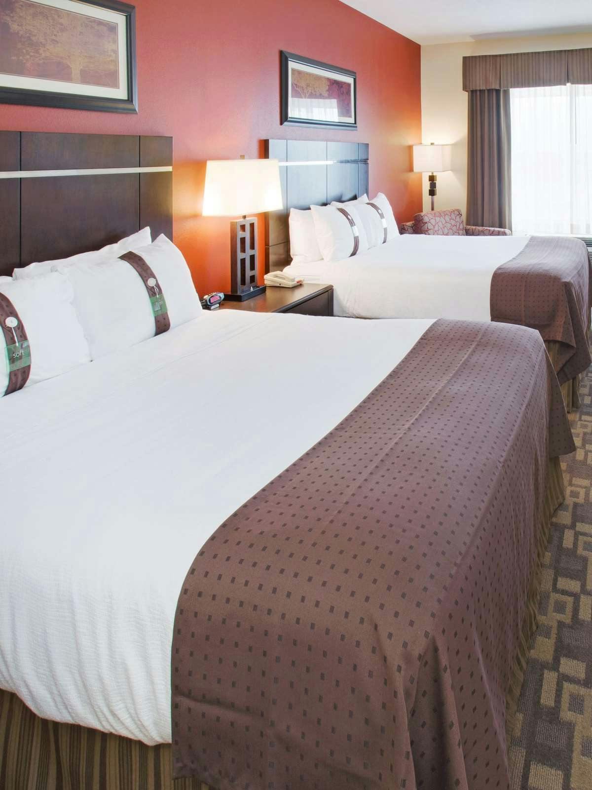 Hotel Holiday Inn Lincoln Southwest photo 1