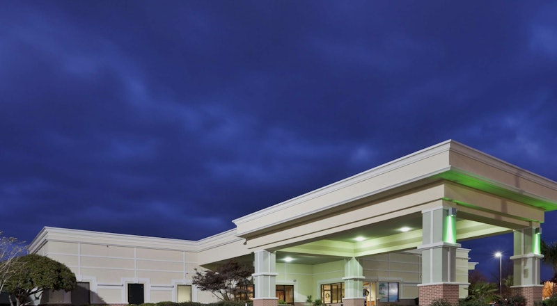 Last Minute Hotel Deals In Lumberton Hoteltonight