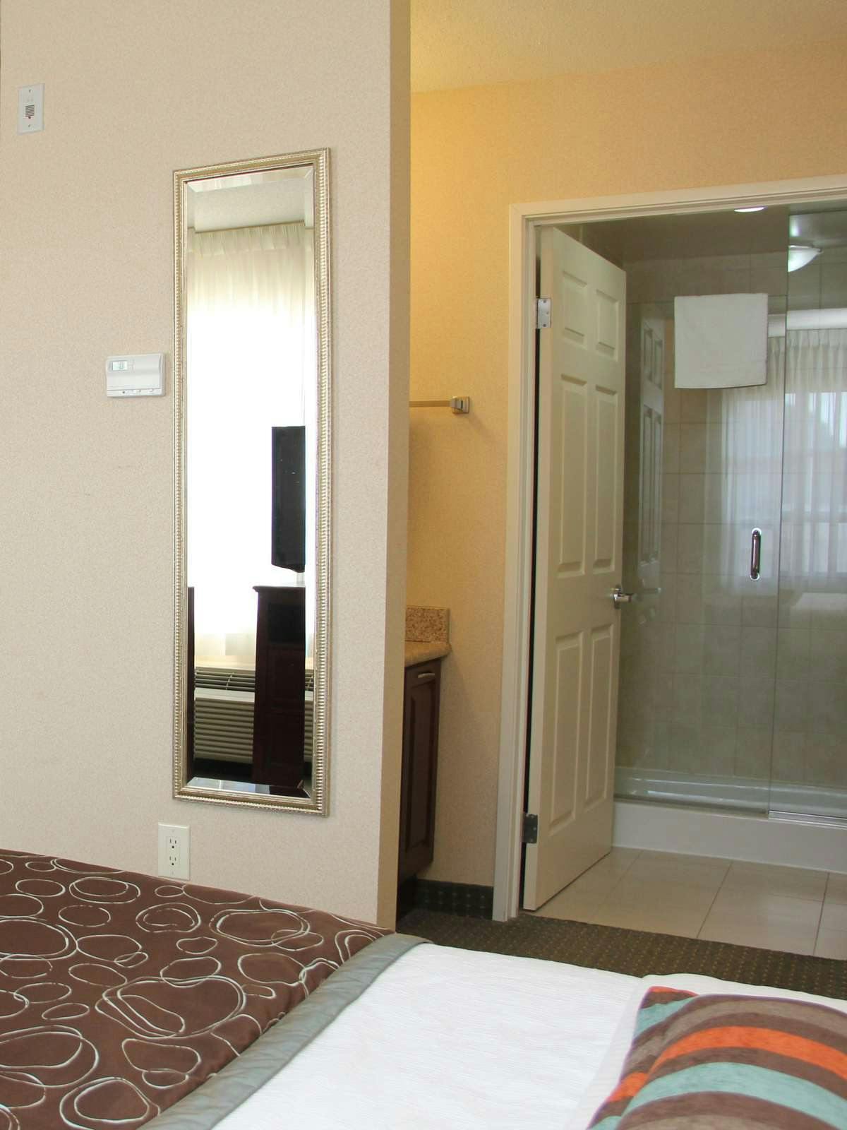 Hotel Staybridge Suites London photo 2