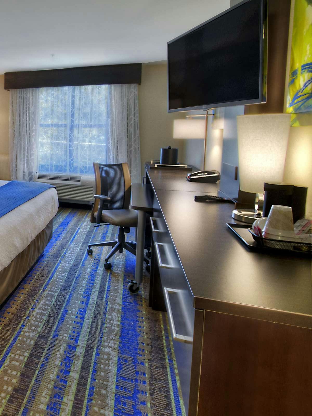 Hotel Holiday Inn Hotel & Suites Tupelo North photo 2