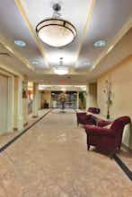 Hotel Holiday Inn Hotel & Suites Warren photo 2