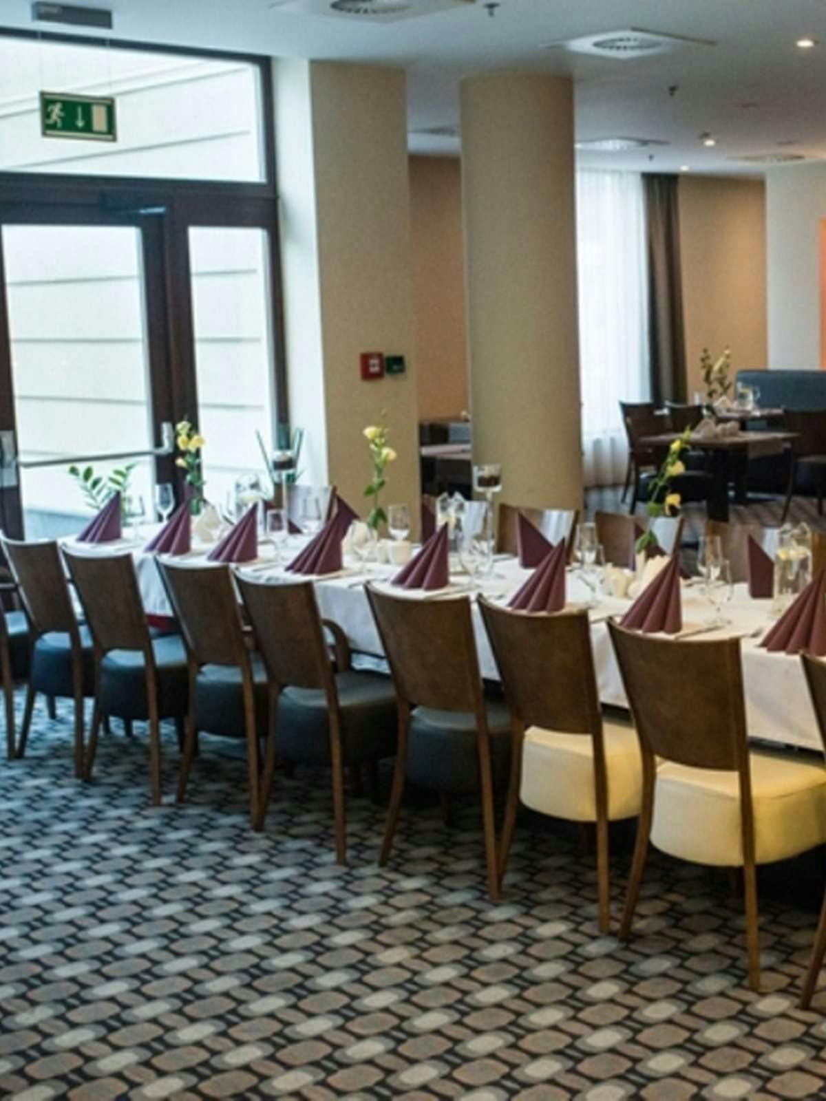 Hotel Holiday Inn Lodz photo 2