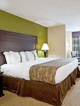 Hotel Holiday Inn Maumee photo 1