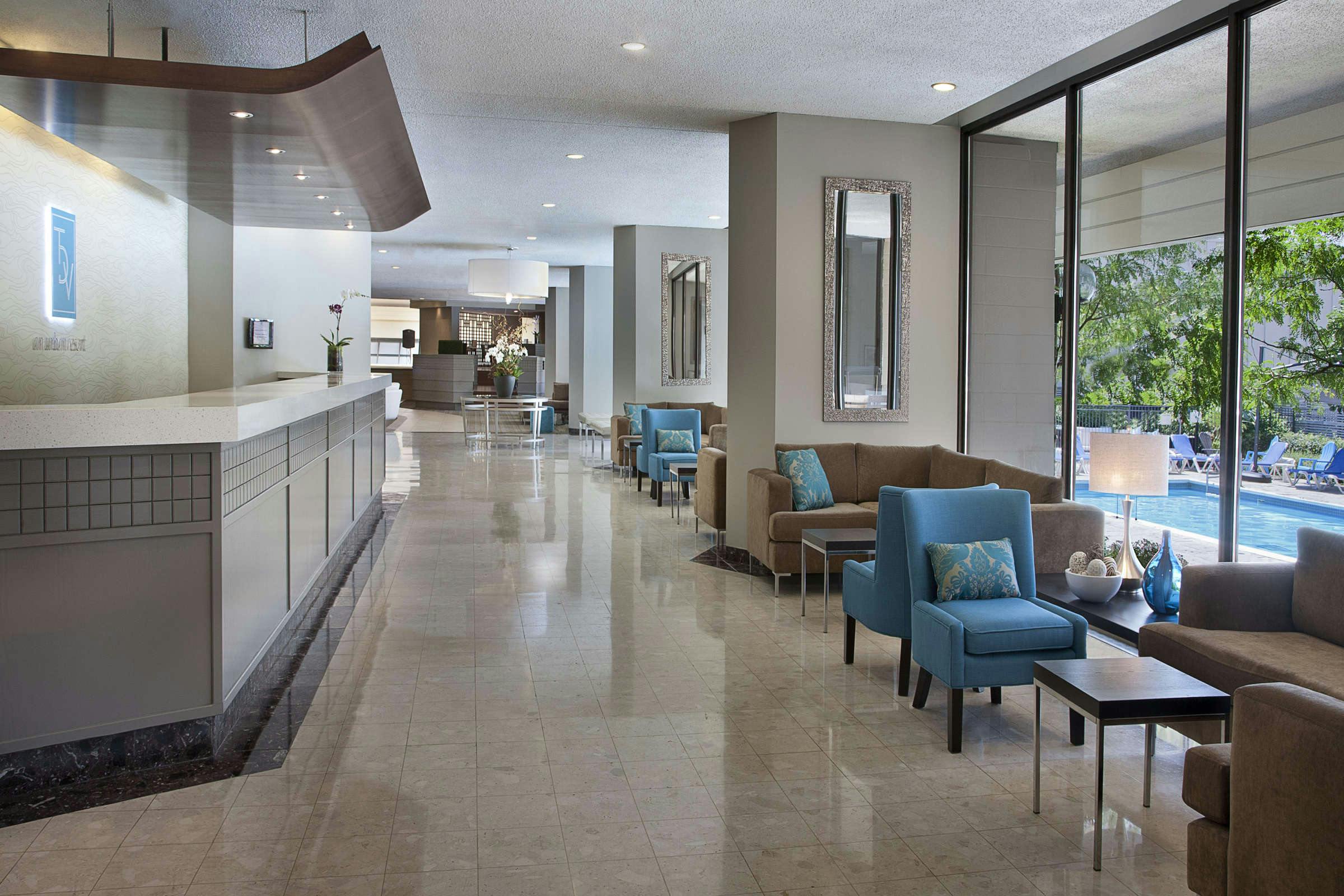 Hotel Toronto Don Valley Hotel & Suites photo 3