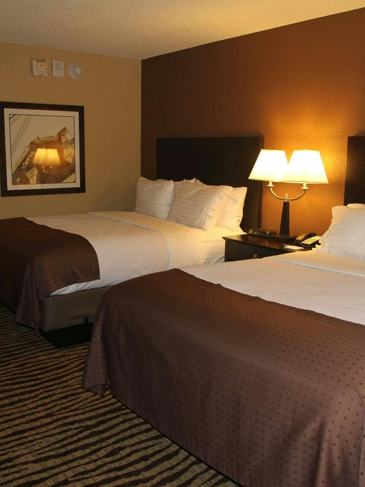 Hotel Holiday Inn Manitowoc photo 1