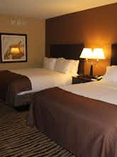 Hotel Holiday Inn Manitowoc photo 1