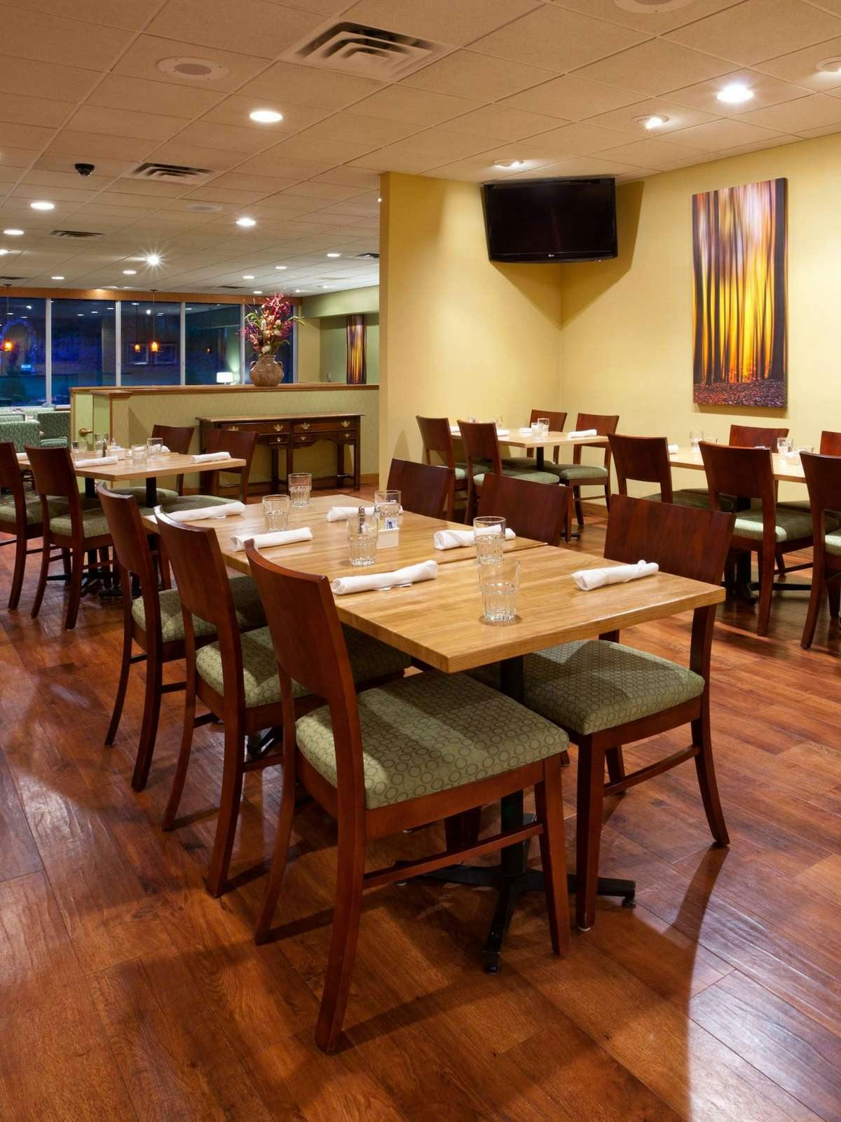 Hotel Holiday Inn Marquette photo 4