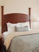 Hotel Staybridge Suites Guelph photo 1