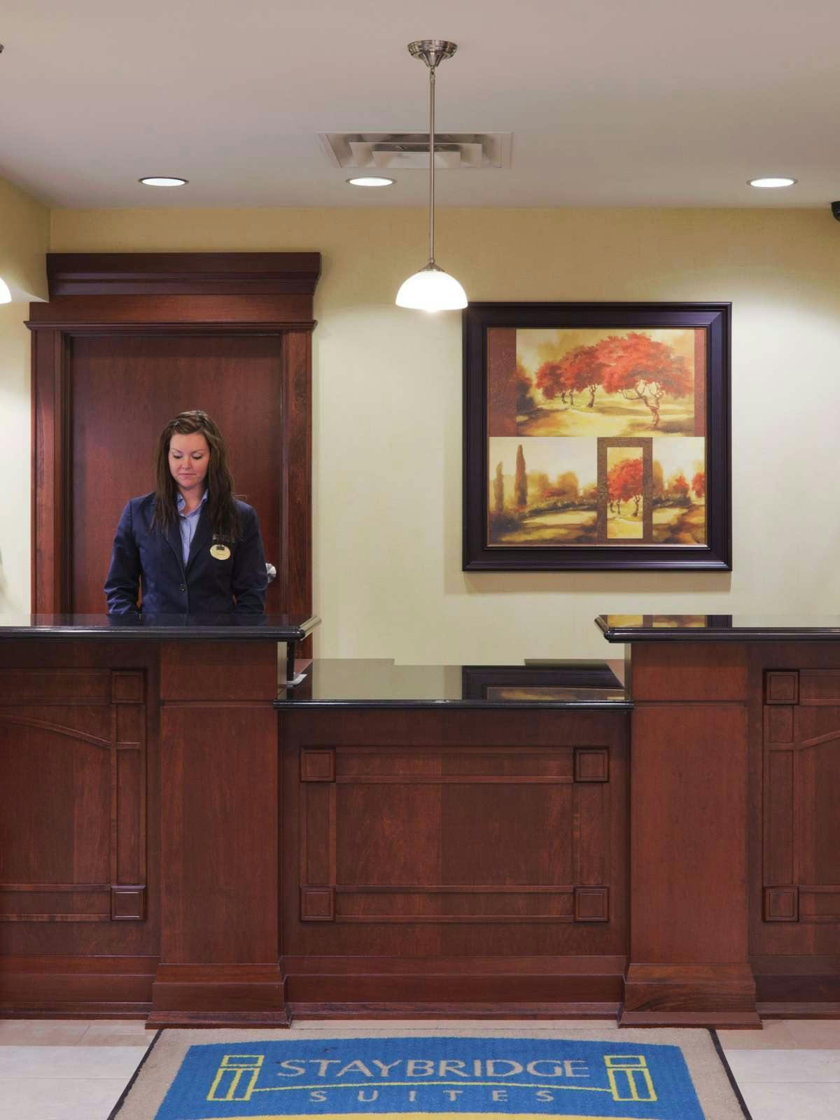 Hotel Staybridge Suites Guelph photo 4