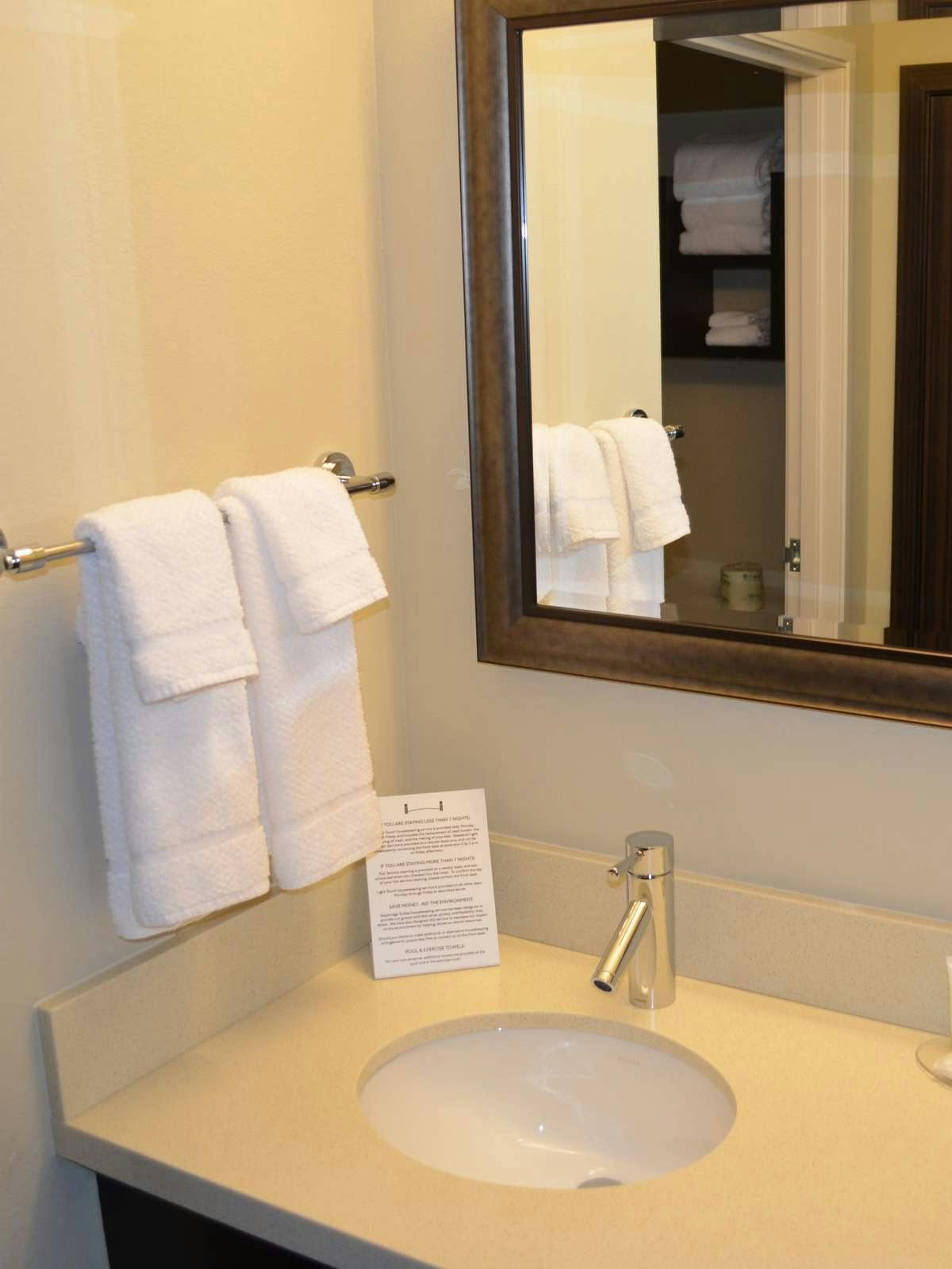 Hotel Staybridge Suites Bowling Green photo 5