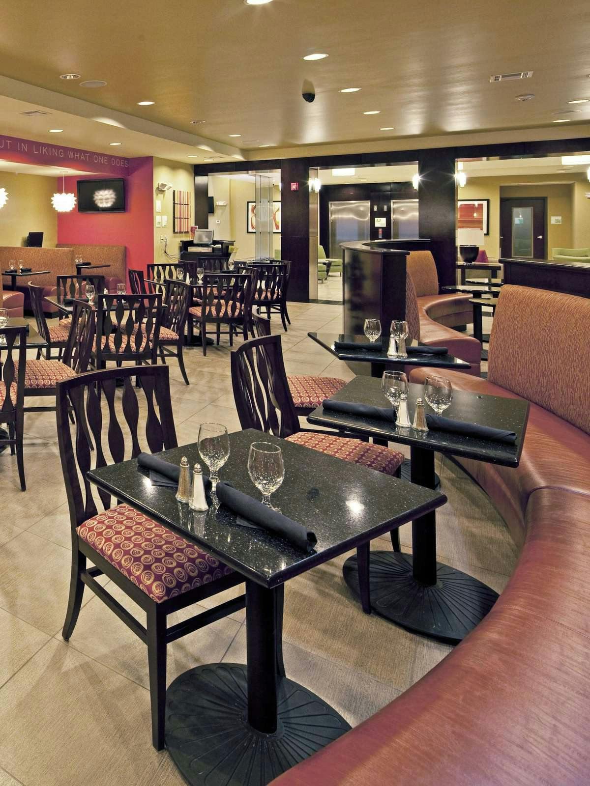 Hotel Holiday Inn Mobile Airport photo 5