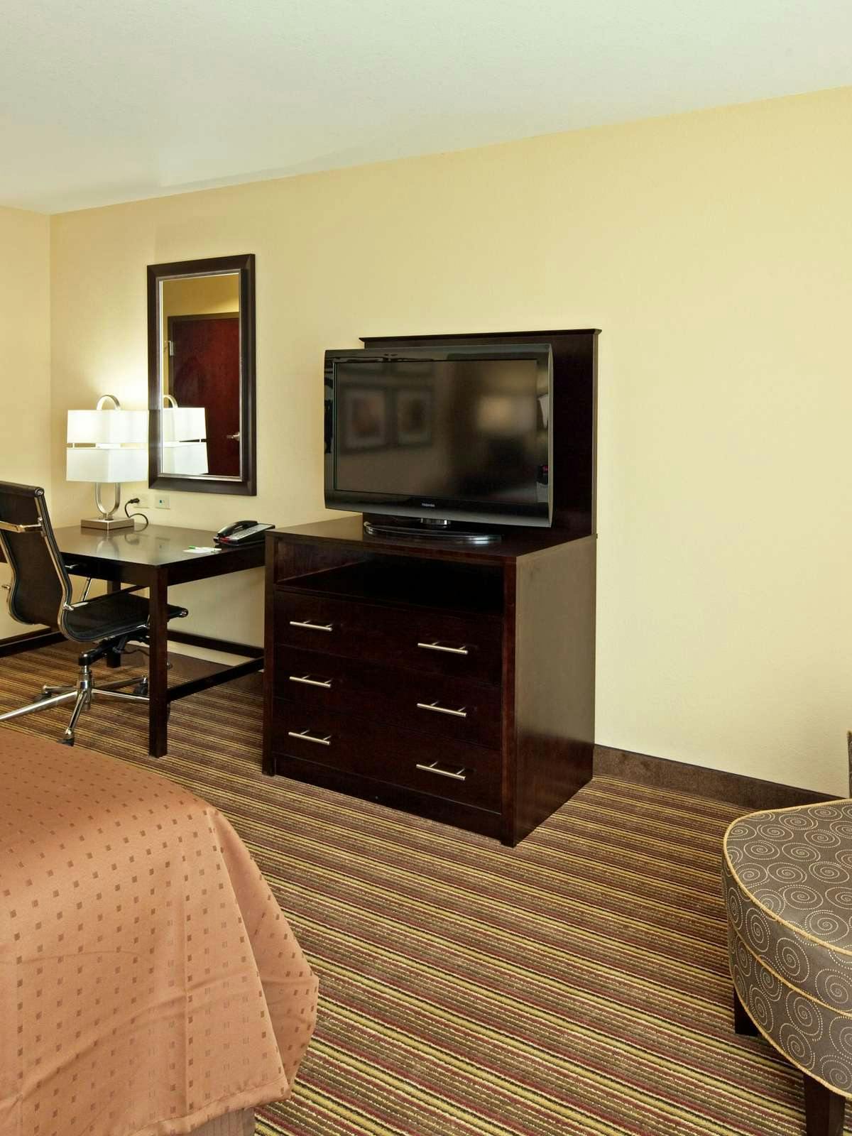 Hotel Holiday Inn Mobile Airport photo 2