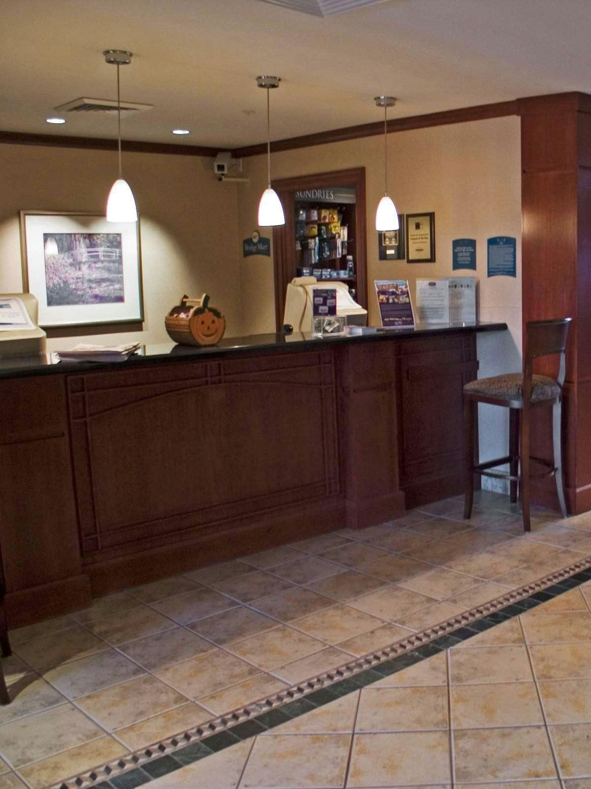 Hotel Staybridge Suites Grand Rapids Kentwood photo 5