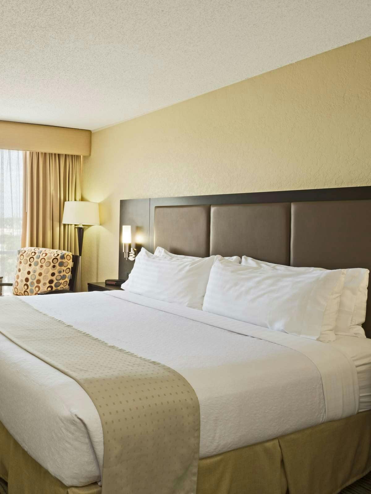 Hotel Holiday Inn Miami International Airport photo 1