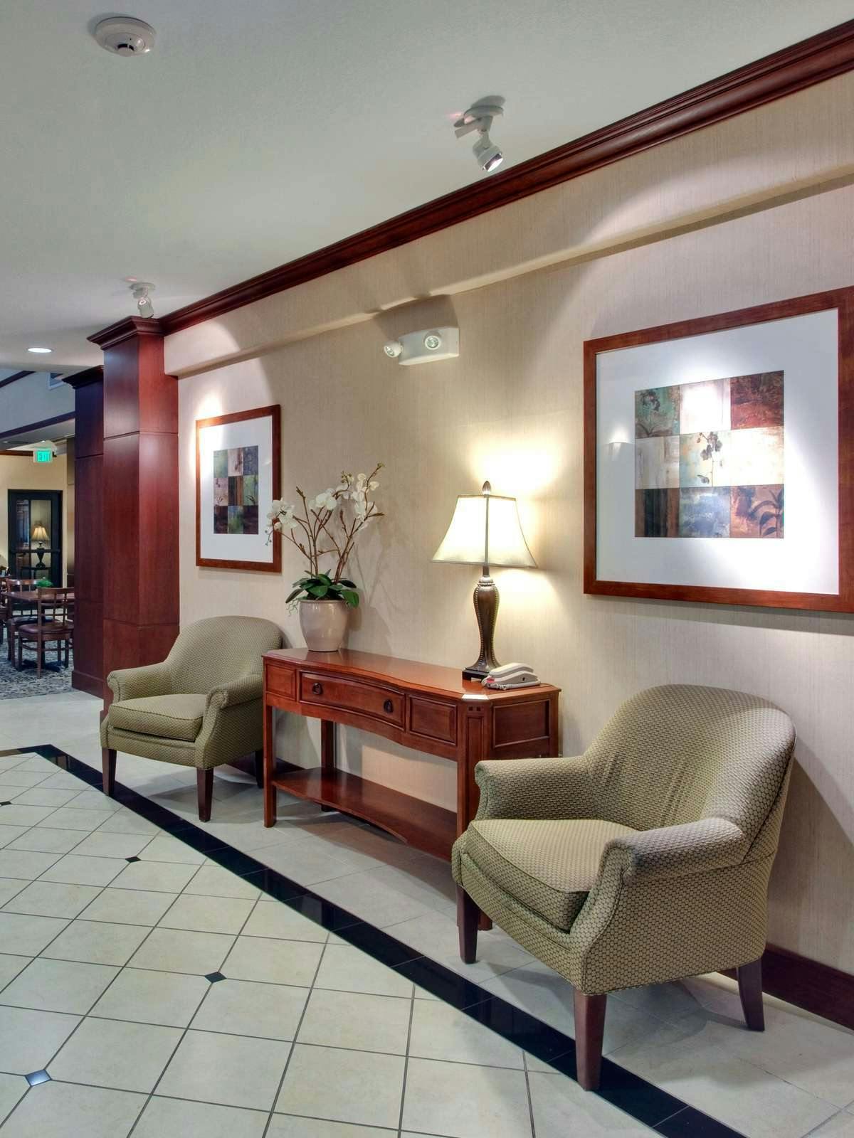Hotel Staybridge Suites Glendale photo 3