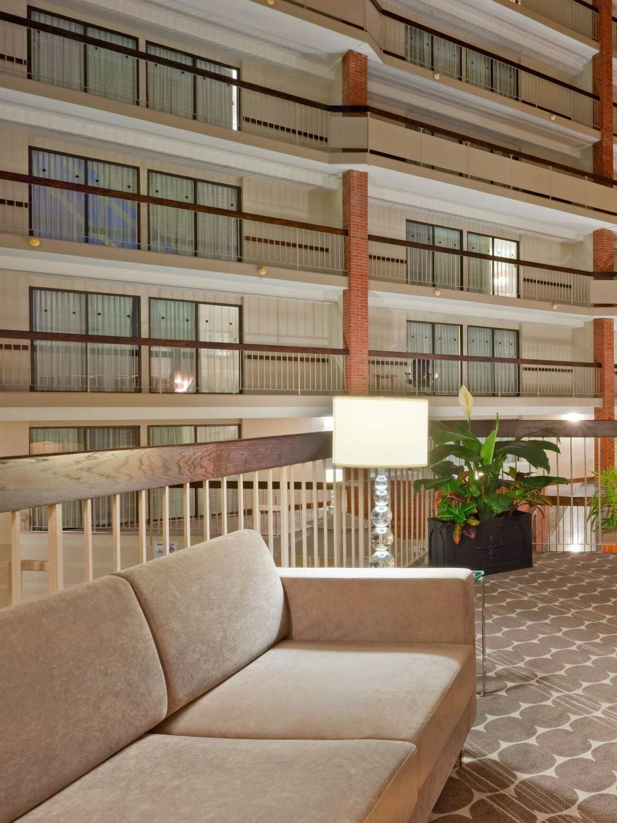 Hotel Holiday Inn Oakville (Centre) photo 5