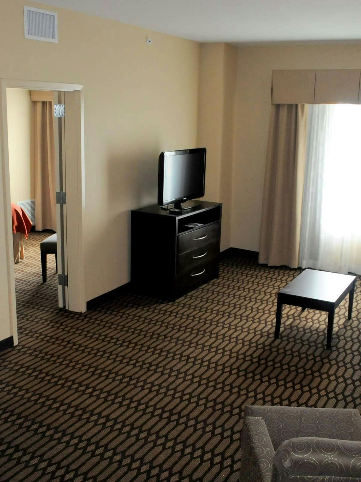 Hotel Holiday Inn Oklahoma City North Quail Springs photo 2