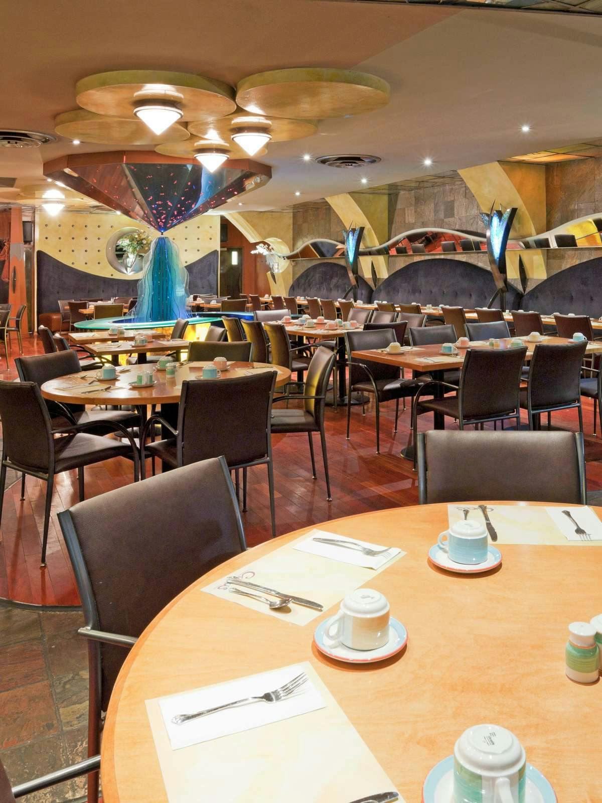 Hotel Holiday Inn Niagara Falls By The Falls photo 5