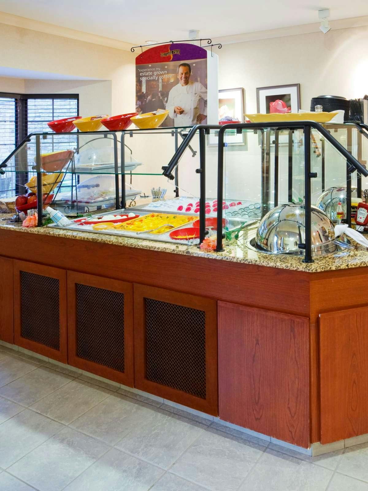 Hotel Staybridge Suites Durham Chapel Hill RTP photo 5