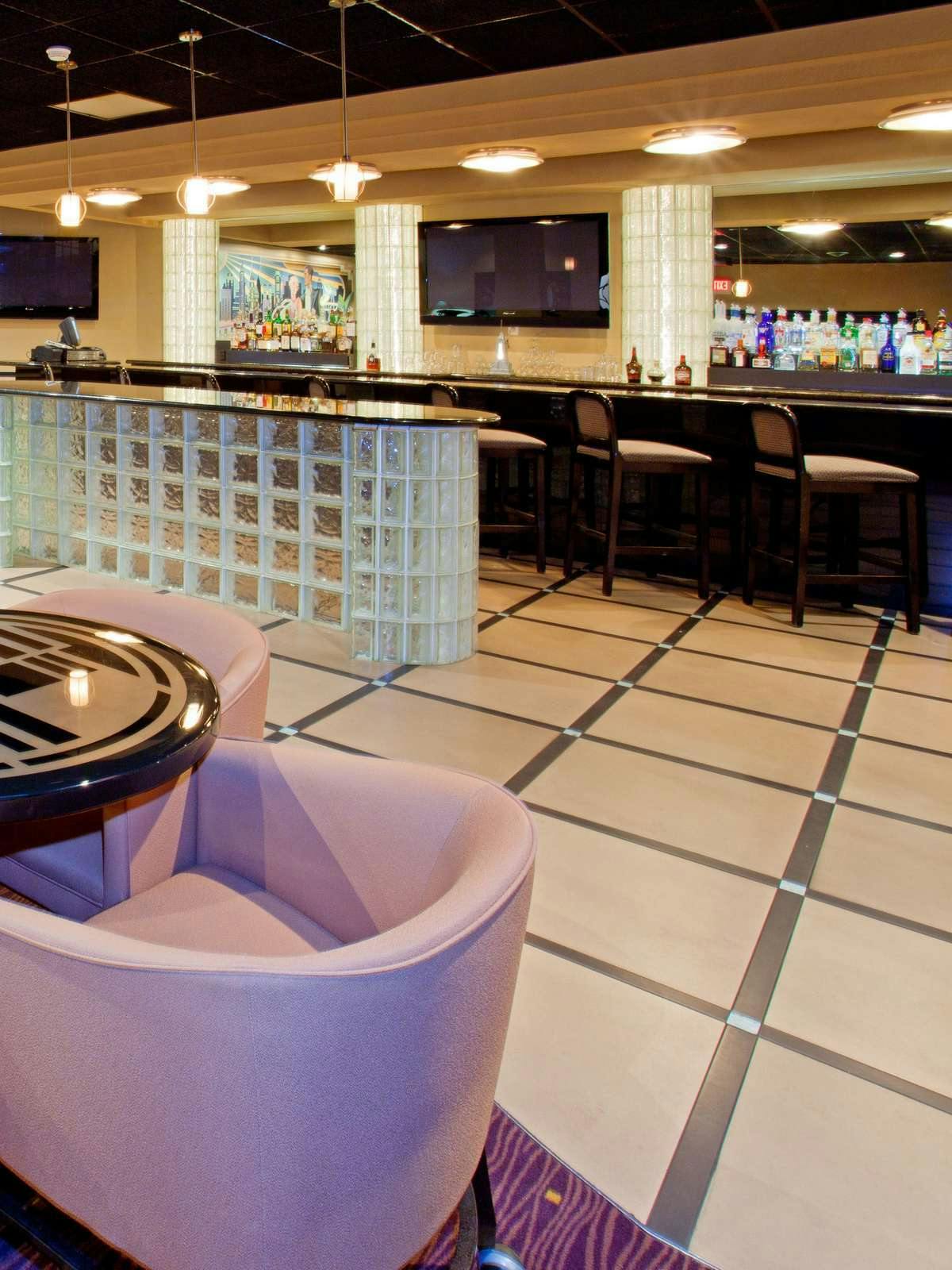 Hotel Holiday Inn Port Arthur Park Central photo 4