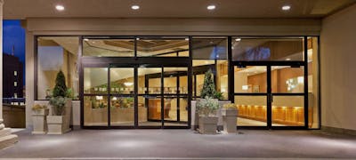 Holiday Inn Portland By The Bay