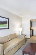 Hotel Holiday Inn Hotel & Suites Parsippany Fairfield photo 4