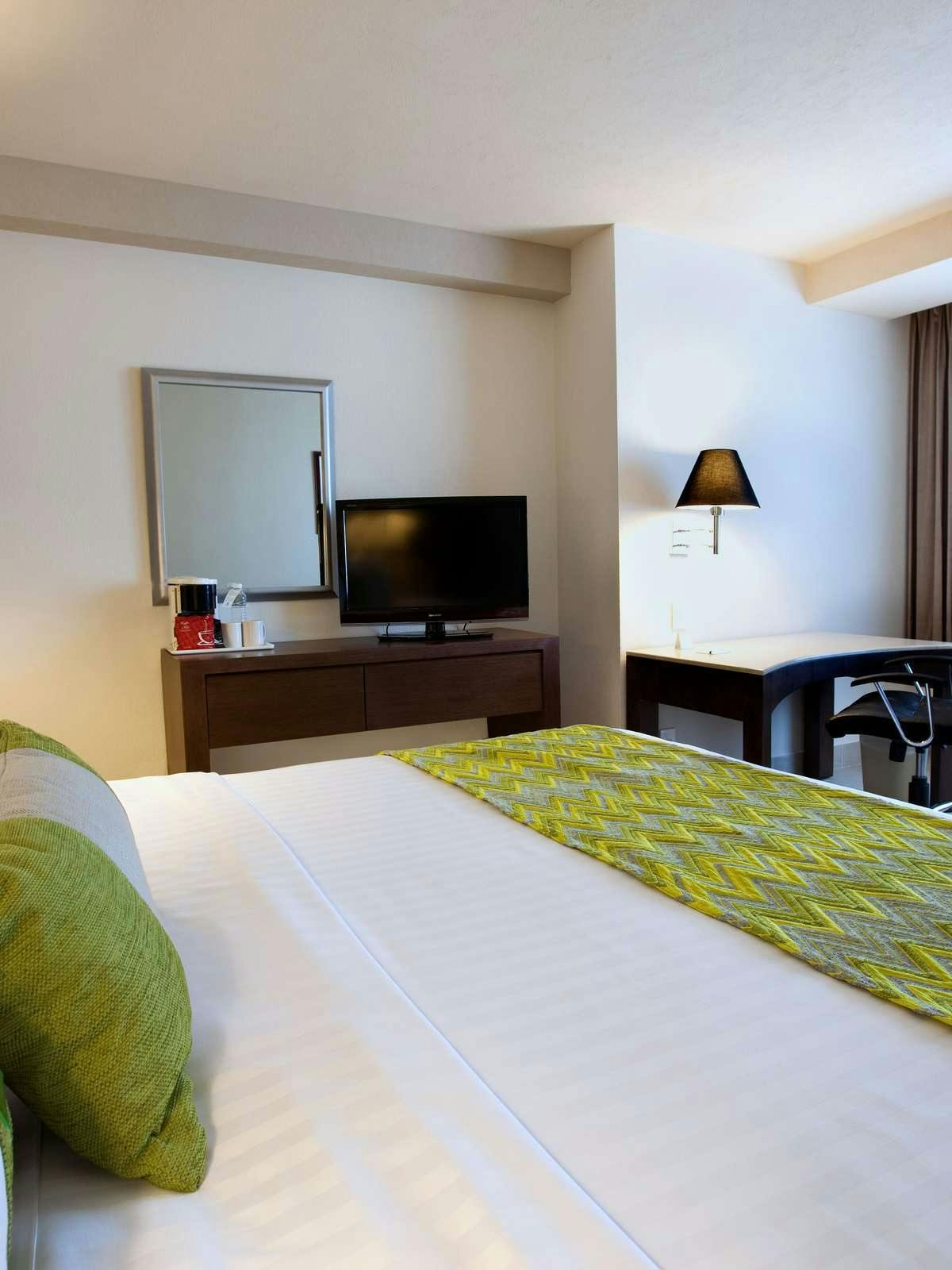 Hotel Holiday Inn Puebla La Noria photo 2