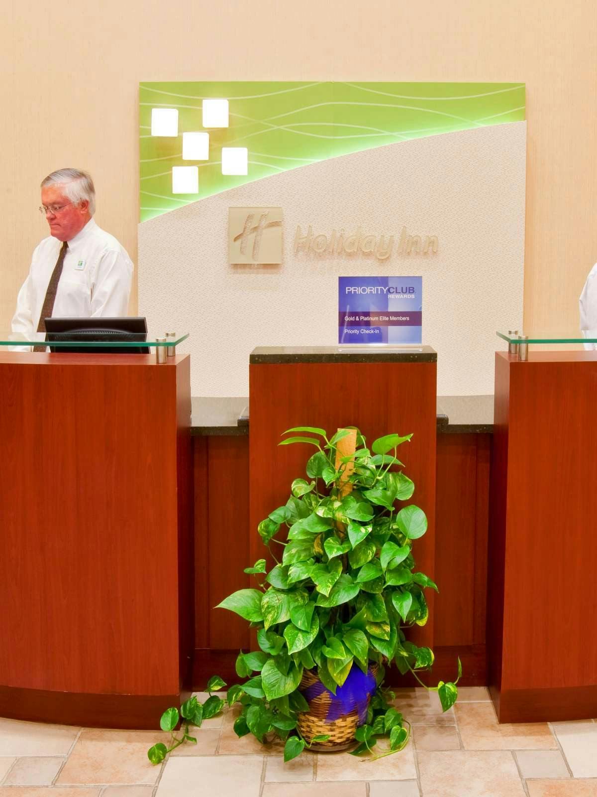 Hotel Holiday Inn Quincy photo 4