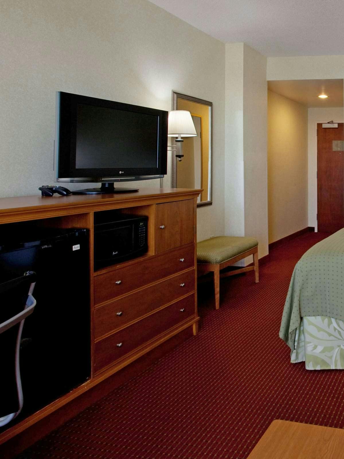 Hotel Holiday Inn Resort Wrightsville Beach photo 2