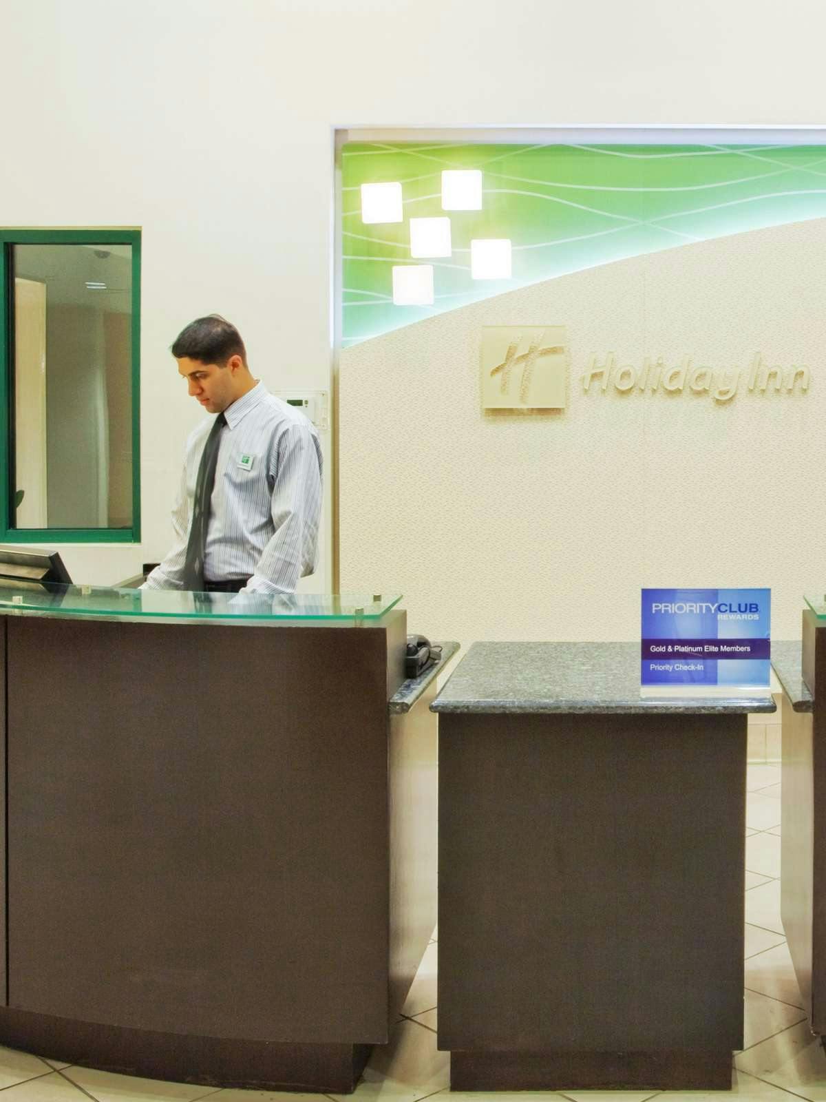 Hotel Holiday Inn Roswell photo 4