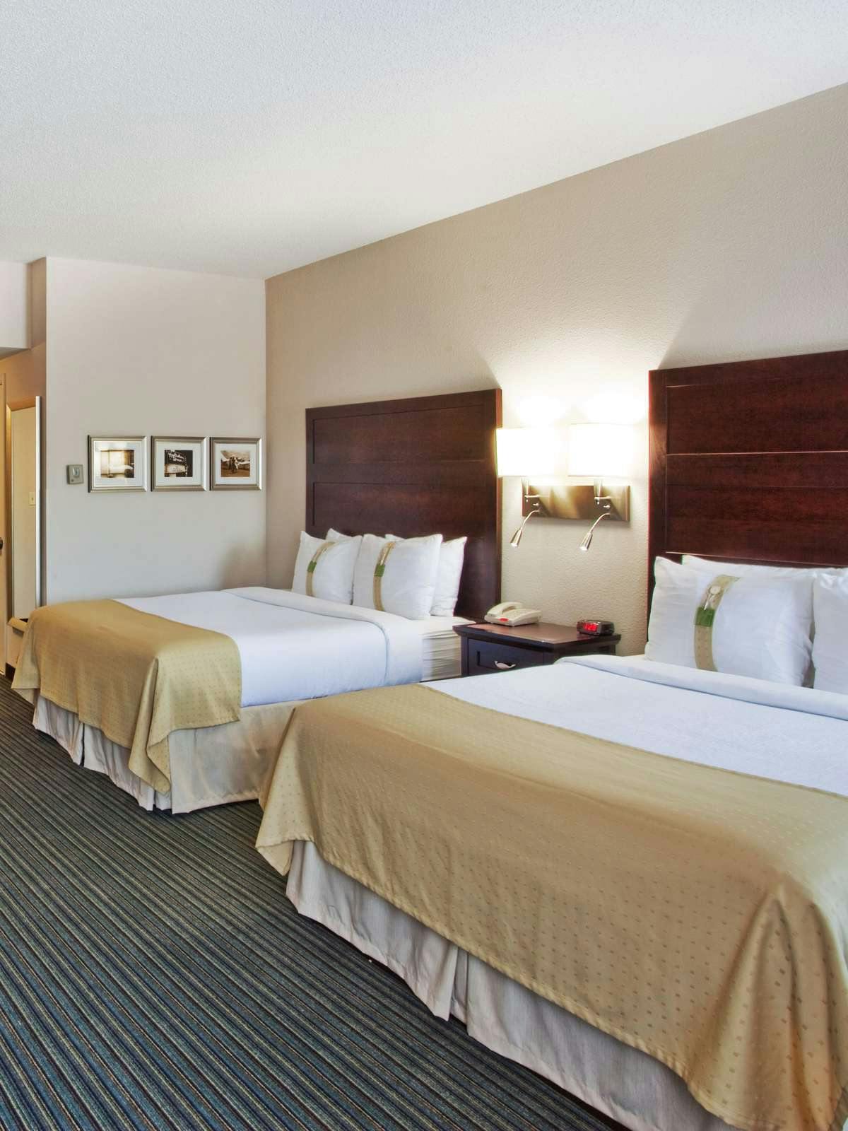 Hotel Holiday Inn Roswell photo 1