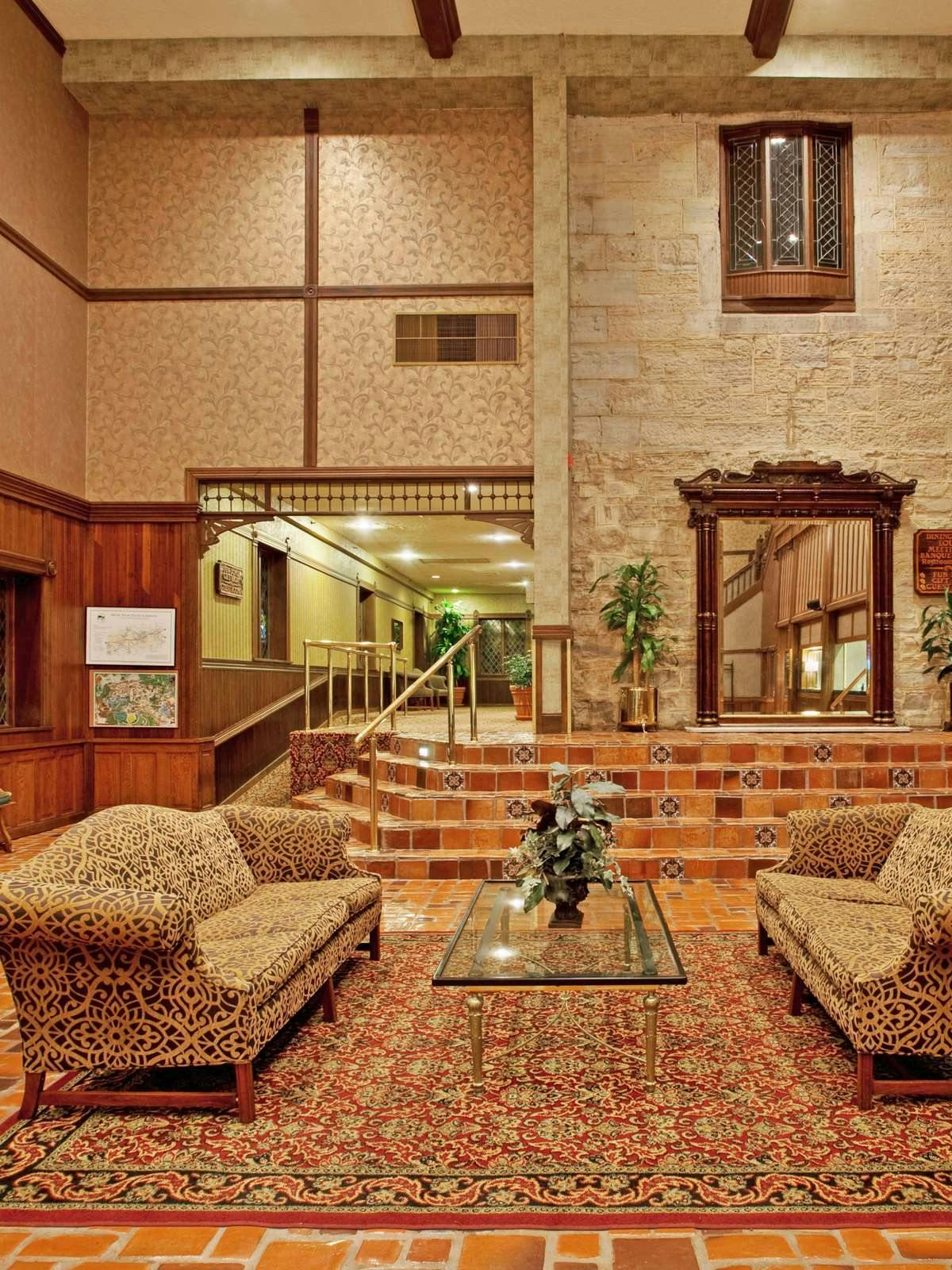 Hotel Holiday Inn Saint Louis West At Six Flags photo 3