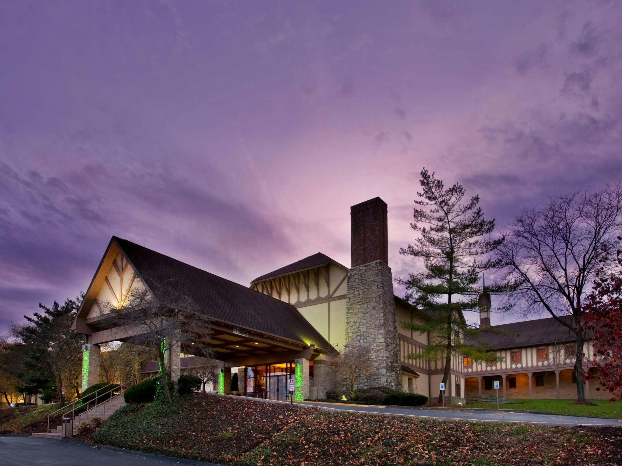 Holiday Inn Saint Louis West At Six Flags