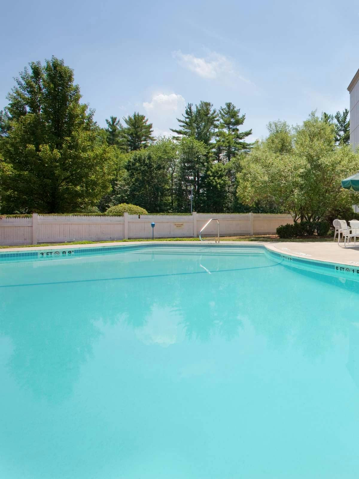 Hotel Holiday Inn Salem (I 93 At Exit 2) photo 4