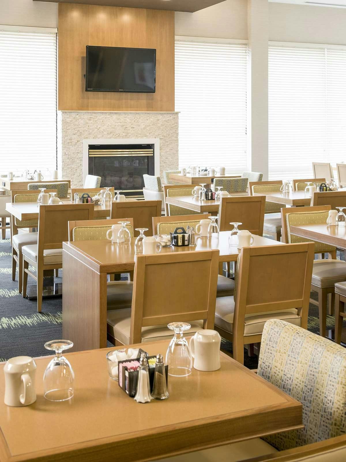 Hotel Holiday Inn Salem (I 93 At Exit 2) photo 3